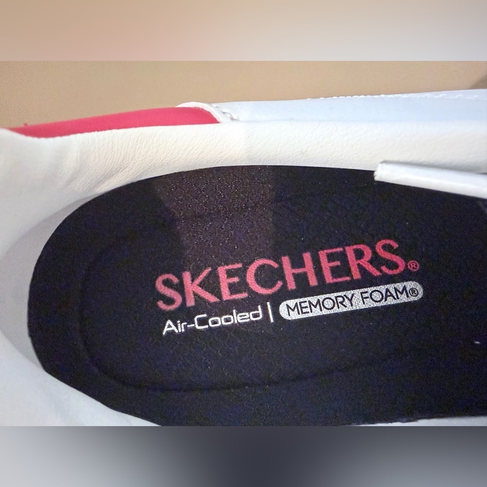 Skechers Court & Classics "Hotshot" Retro Sneakers - NEW
Size: Men’s 12 (US) - Picture 4 of 7